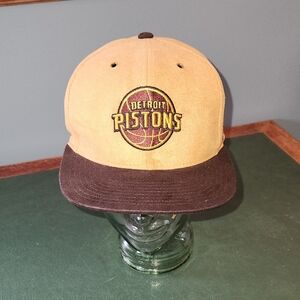 NWT Mitchell & Ness Detroit Pistons Tan and Brown Hat